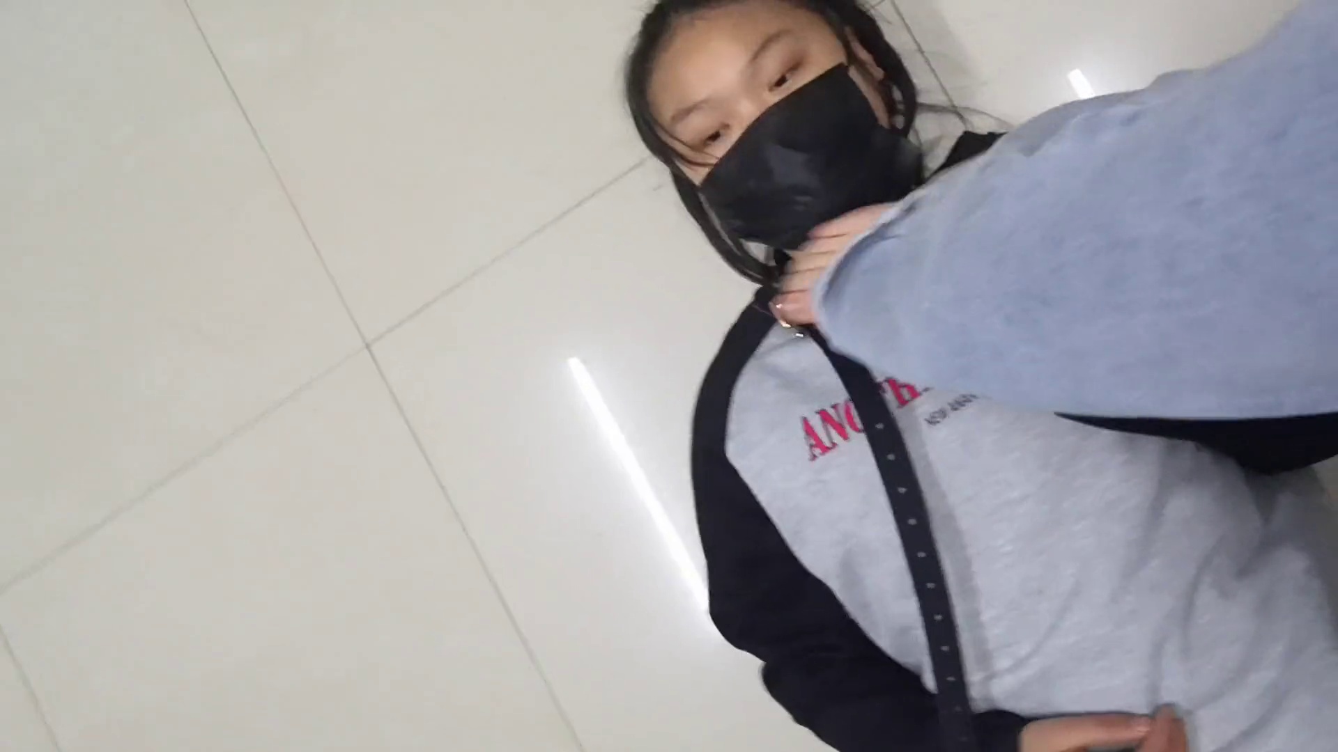 36_【哈宝S调女M】叼袜子帆布鞋宿舍遛狗